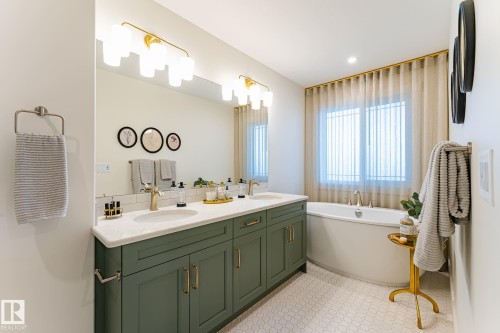 18 Emerald Way, Spruce Grove, AB - Indoor Photo Showing Bathroom