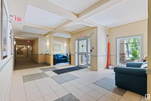 101 8931 156 Street, Edmonton, AB - Indoor Photo Showing Other Room