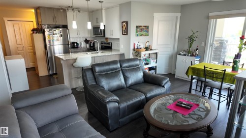 206 3670 139 Avenue, Edmonton, AB - Indoor Photo Showing Living Room