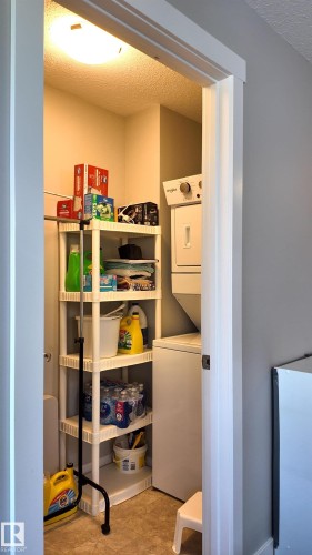 206 3670 139 Avenue, Edmonton, AB - Indoor