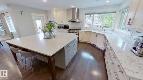 11313 127 Street, Edmonton, AB - Indoor