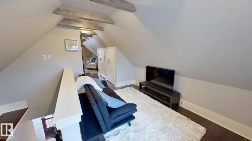 11313 127 Street, Edmonton, AB - Indoor