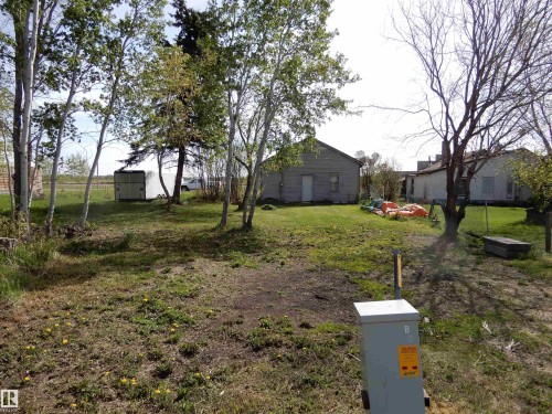 5004 50 Street, Egremont, AB 