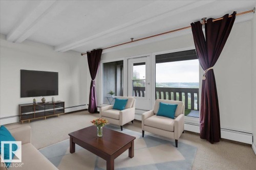 1012 9918 101 Street, Edmonton, AB - Indoor Photo Showing Living Room