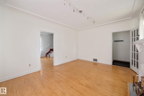10149 122 Street, Edmonton, AB - Indoor Photo Showing Other Room