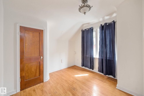 10149 122 Street, Edmonton, AB - Indoor Photo Showing Other Room