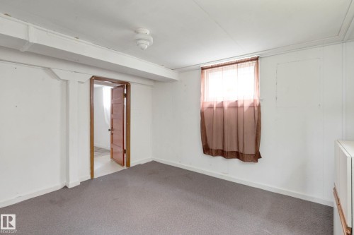 10149 122 Street, Edmonton, AB - Indoor Photo Showing Other Room