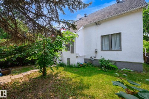 10149 122 Street, Edmonton, AB - Outdoor