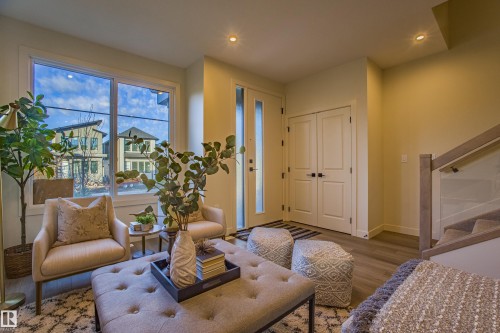 9811 155 Street, Edmonton, AB - Indoor