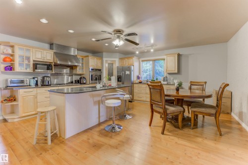 2202 28 Street, Cold Lake, AB - Indoor