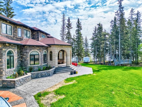 2202 28 Street, Cold Lake, AB - Outdoor