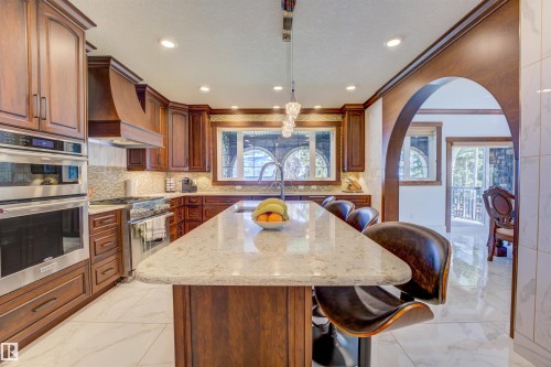 2202 28 Street, Cold Lake, AB - Indoor Photo Showing Kitchen With Upgraded Kitchen
