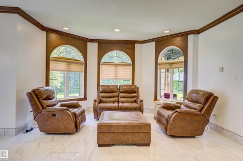 2202 28 Street, Cold Lake, AB - Indoor