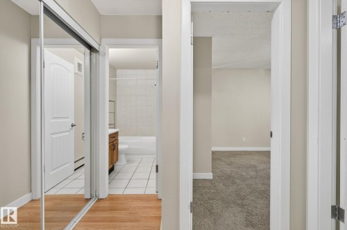 301 10621 79 Avenue Nw, Edmonton, AB - Indoor Photo Showing Other Room