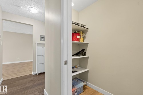 301 10621 79 Avenue Nw, Edmonton, AB - Indoor