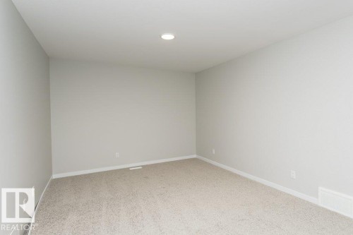3945 Wren Loop, Edmonton, AB - Indoor Photo Showing Other Room