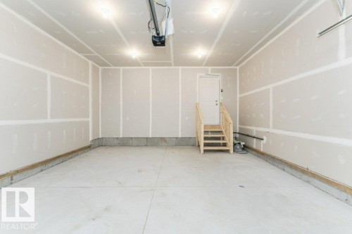 3945 Wren Loop, Edmonton, AB - Indoor Photo Showing Other Room