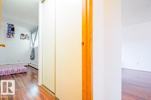 401 1624 48 Street, Edmonton, AB - Indoor Photo Showing Other Room