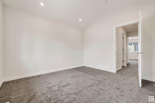 15822 100A Avenue, Edmonton, AB - Indoor Photo Showing Other Room