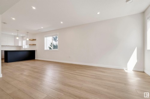 15822 100A Avenue, Edmonton, AB - Indoor