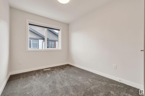 15822 100A Avenue, Edmonton, AB - Indoor Photo Showing Other Room