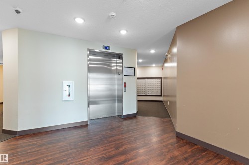 305 3670 139 Avenue, Edmonton, AB - Indoor Photo Showing Other Room