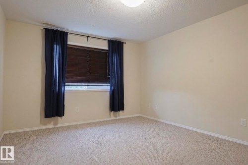 409 261 Youville Drive, Edmonton, AB - Indoor Photo Showing Other Room