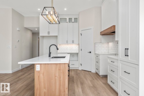 332 Fundy Way, Cold Lake, AB - Indoor Photo Showing Kitchen With Upgraded Kitchen