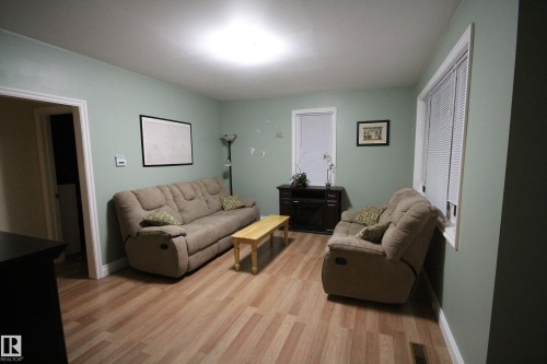 5114 52 Avenue, Elk Point, AB - Indoor Photo Showing Living Room