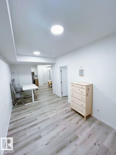 202 860 Secord Boulevard, Edmonton, AB - Indoor