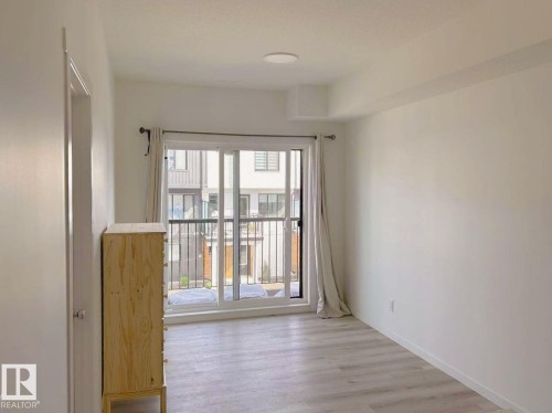 202 860 Secord Boulevard, Edmonton, AB - Indoor Photo Showing Other Room