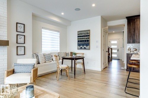 301 Juniper Cove, Leduc, AB - Indoor Photo Showing Living Room