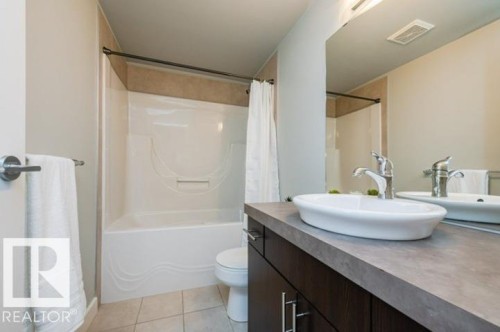 1705 10152 104 Street, Edmonton, AB - Indoor Photo Showing Bathroom