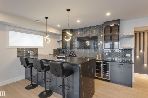 4111 Whispering River Dr. Drive Sw, Edmonton, AB - Indoor