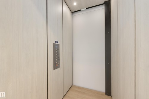 4111 Whispering River Dr. Drive, Edmonton, AB - Indoor Photo Showing Other Room