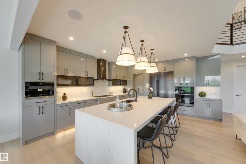 4111 Whispering River Dr. Drive, Edmonton, AB - Indoor Photo Showing Kitchen