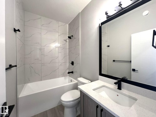 57 Wynn Road, Fort Saskatchewan, AB - Indoor Photo Showing Bathroom