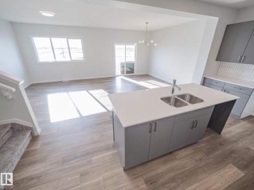 7139 177 Avenue, Edmonton, AB - Indoor Photo Showing Kitchen With Double Sink
