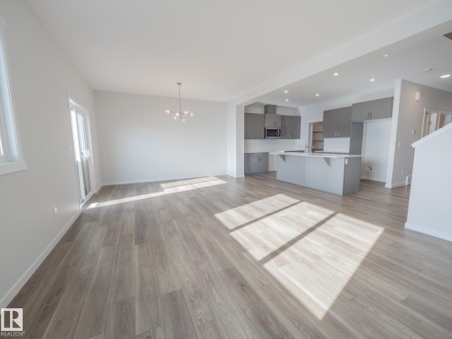 7139 177 Avenue, Edmonton, AB - Indoor Photo Showing Other Room