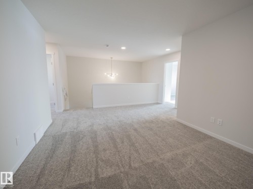 7139 177 Avenue, Edmonton, AB - Indoor Photo Showing Other Room
