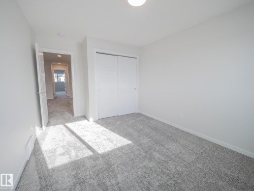 7139 177 Avenue, Edmonton, AB - Indoor Photo Showing Other Room