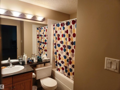 123 2098 Blackmud Creek Drive, Edmonton, AB - Indoor Photo Showing Bathroom