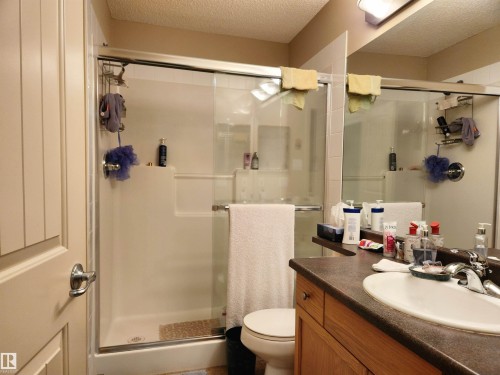 123 2098 Blackmud Creek Drive, Edmonton, AB - Indoor Photo Showing Bathroom
