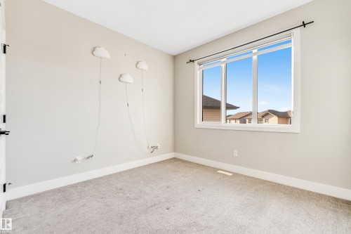 824 34 Avenue, Edmonton, AB - Indoor Photo Showing Other Room