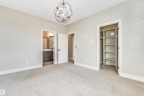 824 34 Avenue, Edmonton, AB - Indoor Photo Showing Other Room