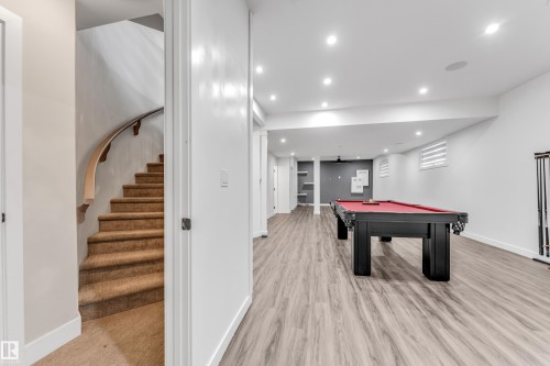 824 34 Avenue, Edmonton, AB - Indoor Photo Showing Other Room