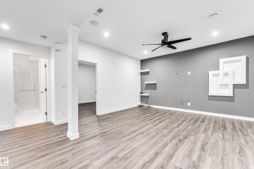 824 34 Avenue, Edmonton, AB - Indoor Photo Showing Other Room