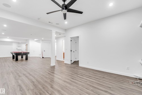 824 34 Avenue, Edmonton, AB - Indoor Photo Showing Other Room