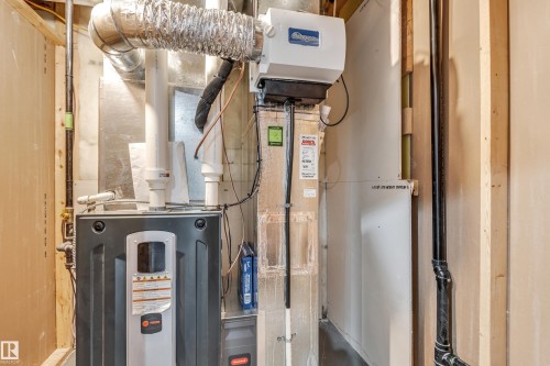 824 34 Avenue, Edmonton, AB - Indoor Photo Showing Basement