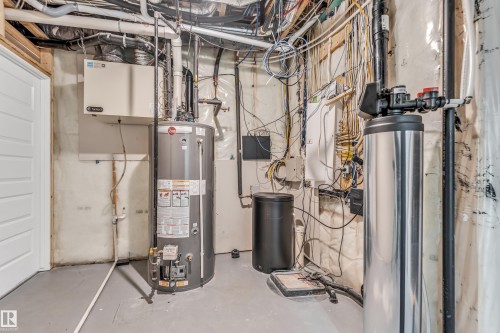 824 34 Avenue, Edmonton, AB - Indoor Photo Showing Basement